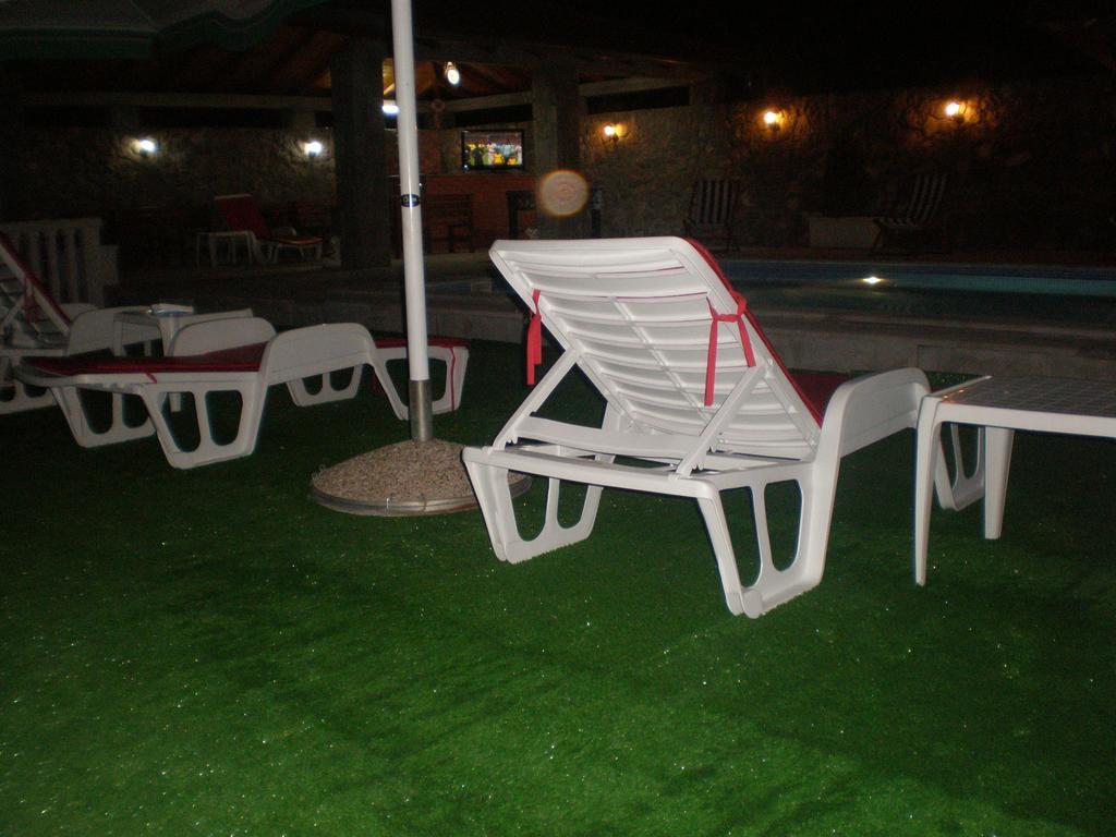 Apartments Vila Lazarevic Tivat Exterior foto