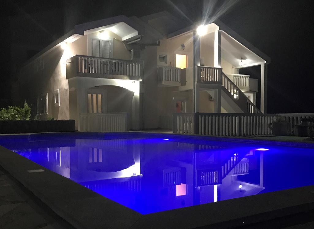 Apartments Vila Lazarevic Tivat Exterior foto