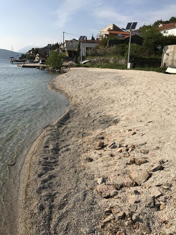 Apartments Vila Lazarevic Tivat Exterior foto
